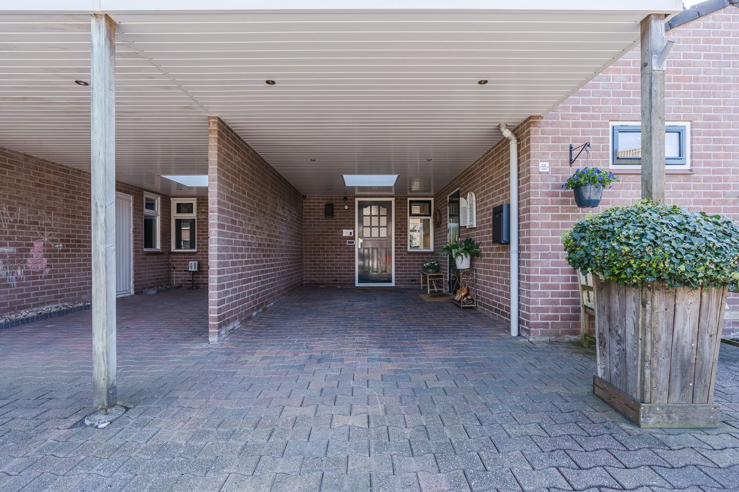 Foto 4 van Weegbree 55