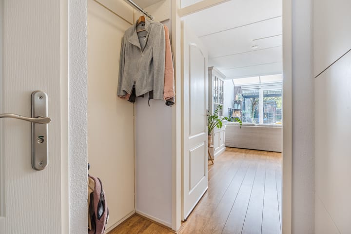 Foto 18 van Weegbree 55