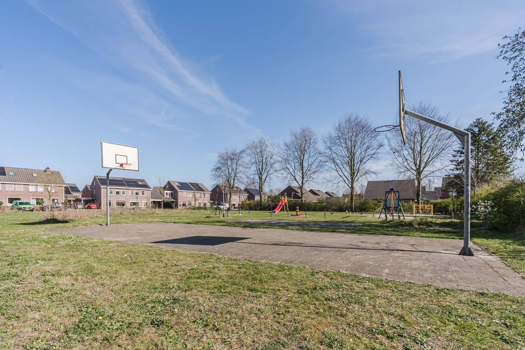 Foto 46 van Weegbree 55