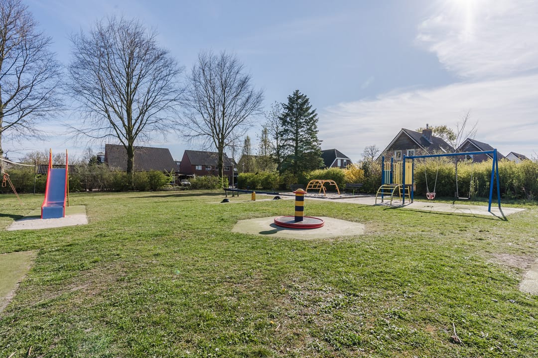 Foto 47 van Weegbree 55