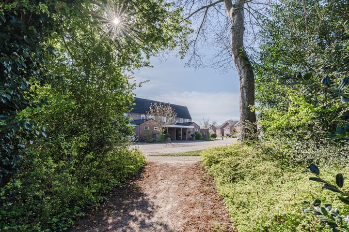 Foto 48 van Weegbree 55