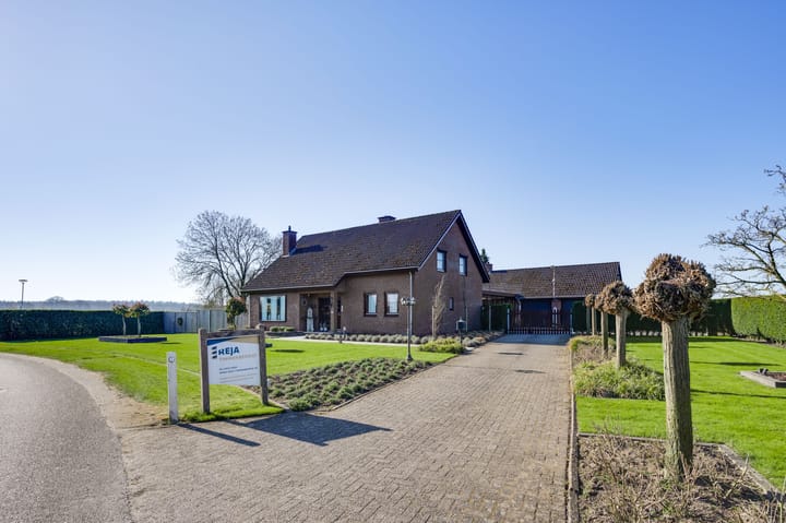 Foto 2 van Tamboerenstraat 2