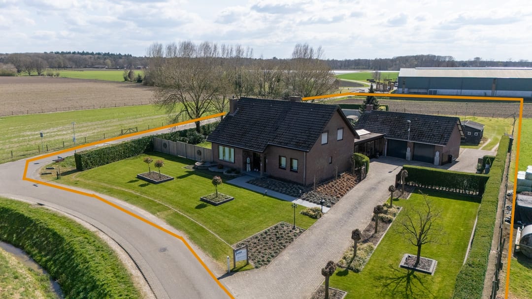 Foto 1 van Tamboerenstraat 2