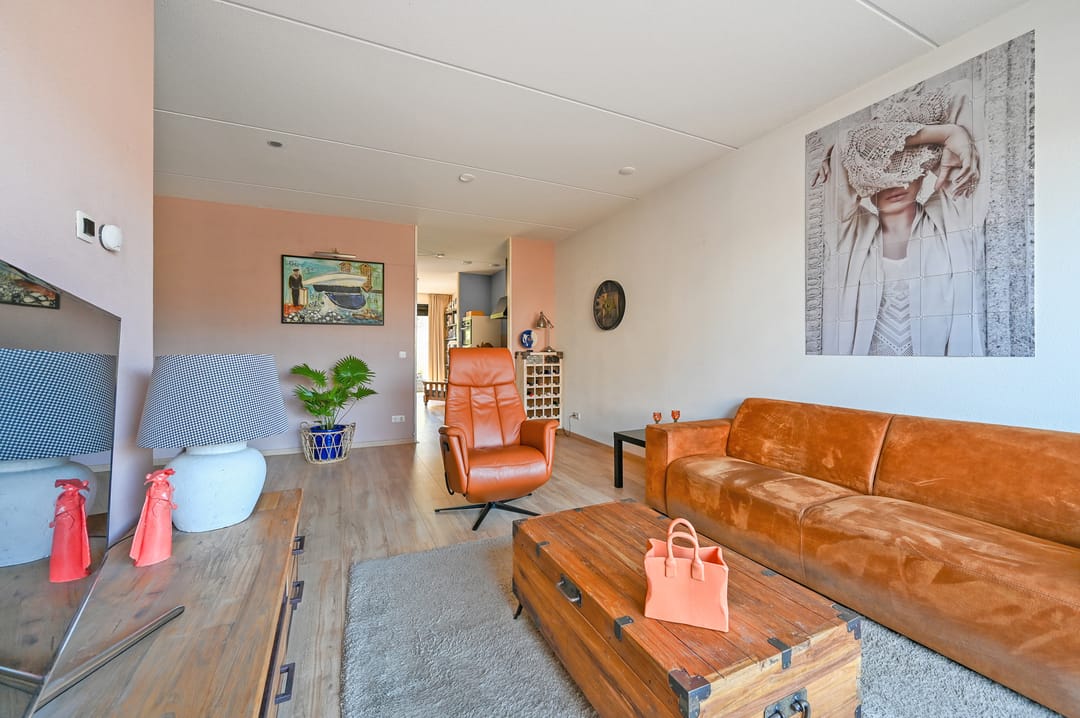 Foto 8 van Zwanebloem 66