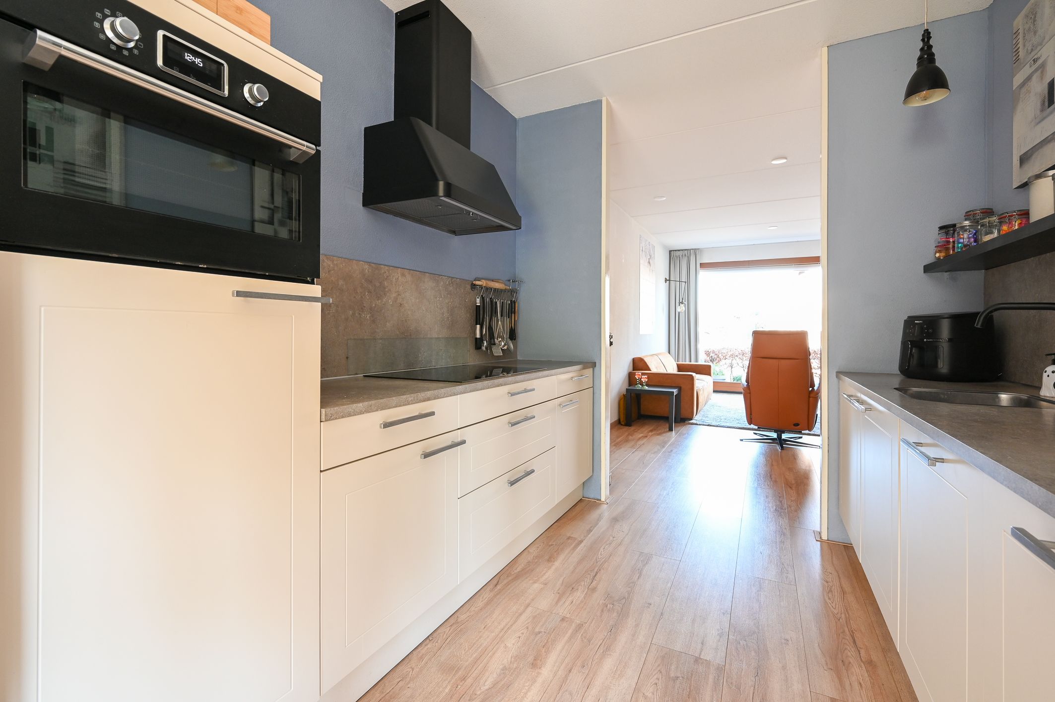 Foto 9 van Zwanebloem 66