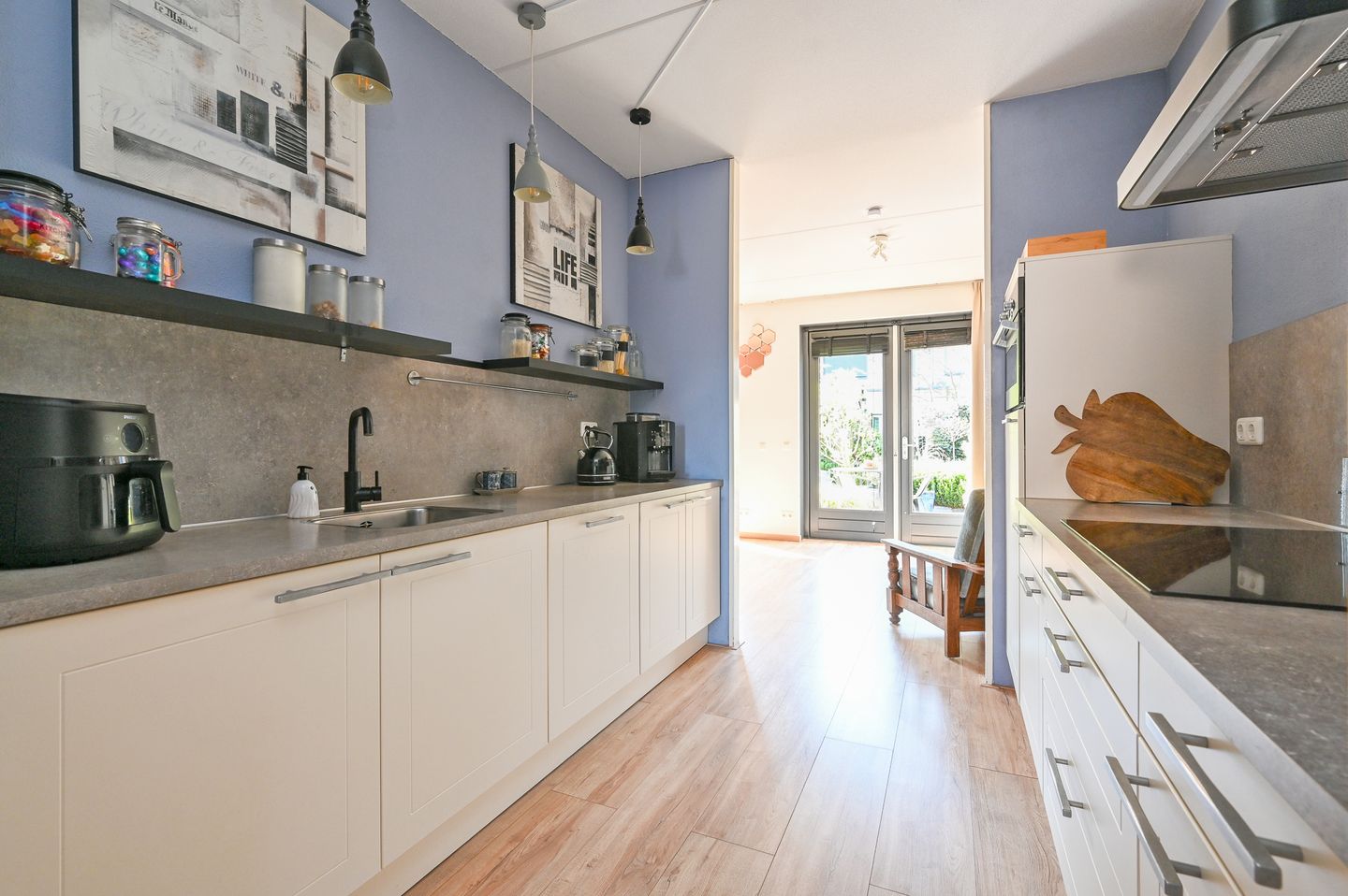 Foto 10 van Zwanebloem 66