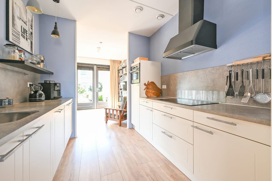 Foto 11 van Zwanebloem 66