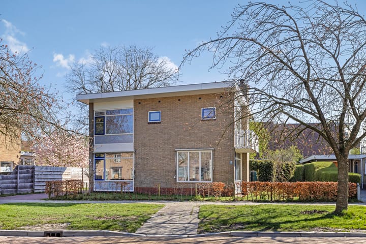 Photo 2 of Van Panhuyslaan 30