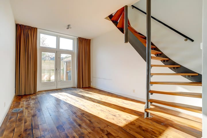 Foto 13 van Rodeheldenstraat 5