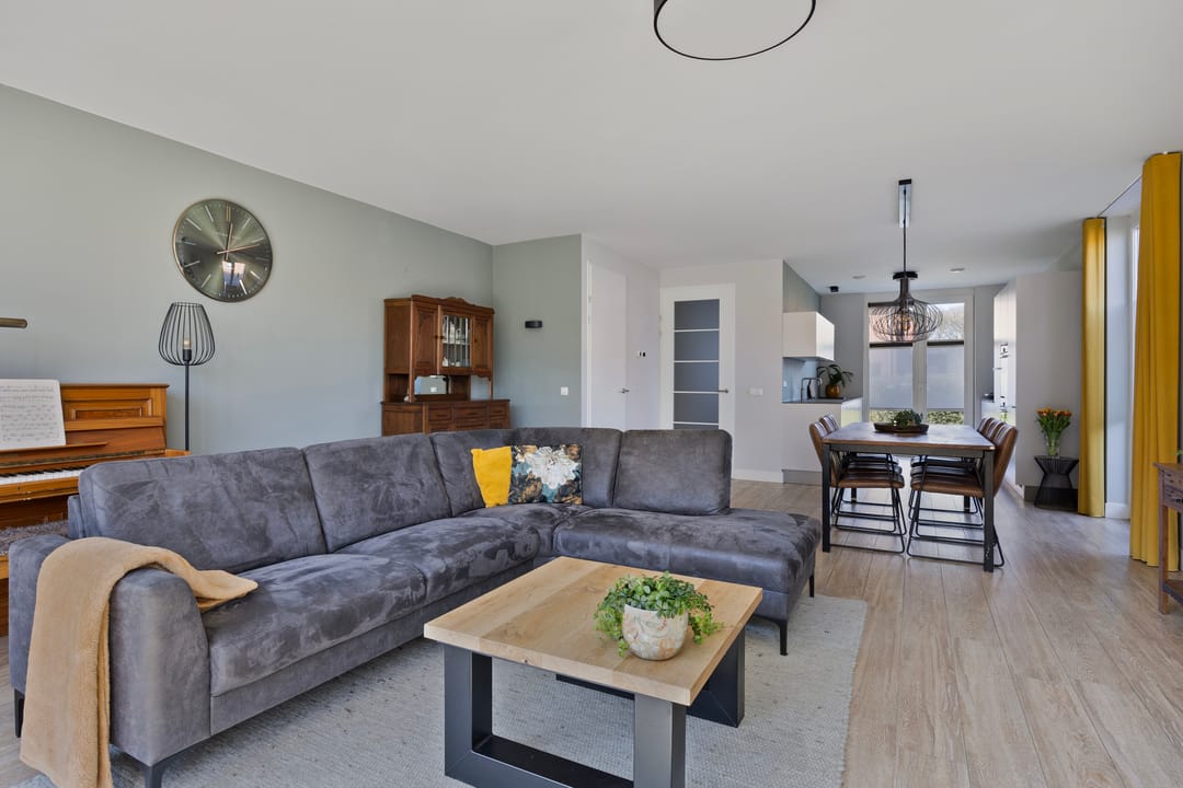 Photo 2 of Zwaagerf 1