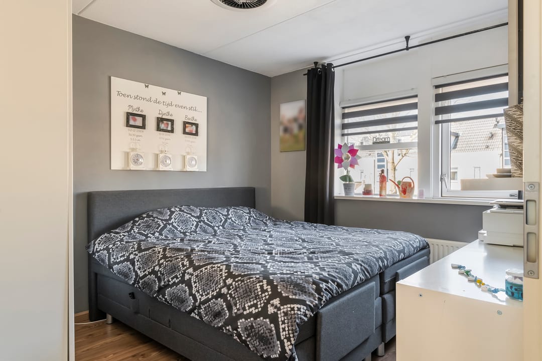 Foto 16 van Gouvernestraat 44