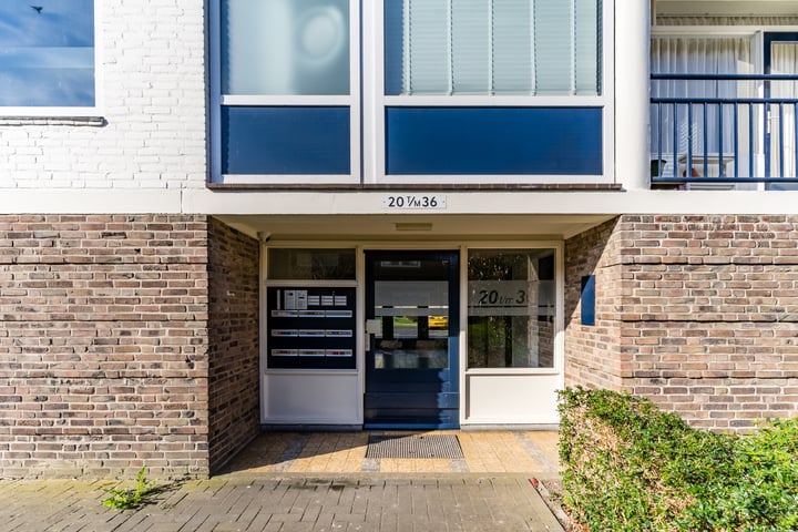 Photo 7 of Simon van Leeuwenstraat 26