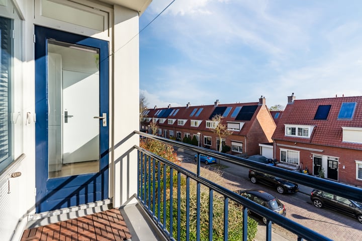 Photo 29 of Simon van Leeuwenstraat 26