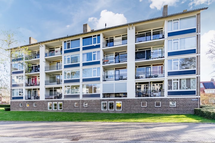 Photo 32 of Simon van Leeuwenstraat 26