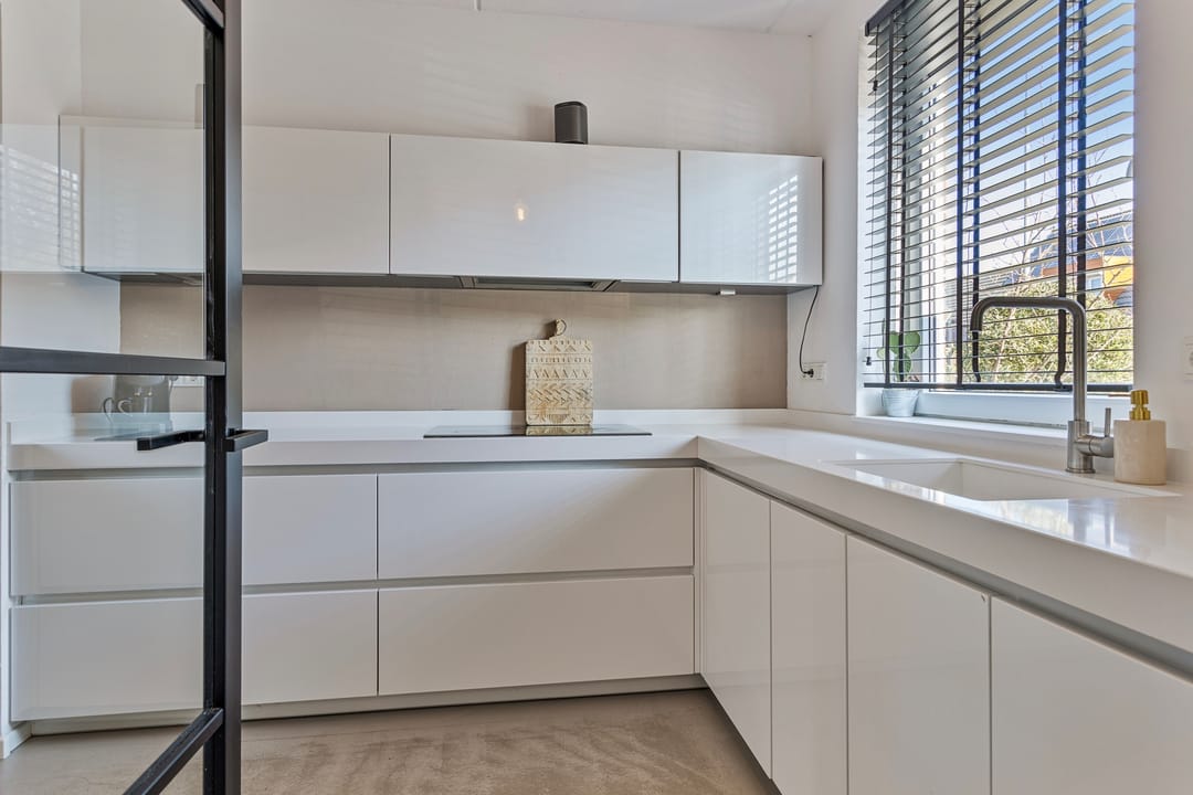 Photo 7 of Quarleshavenstraat 6