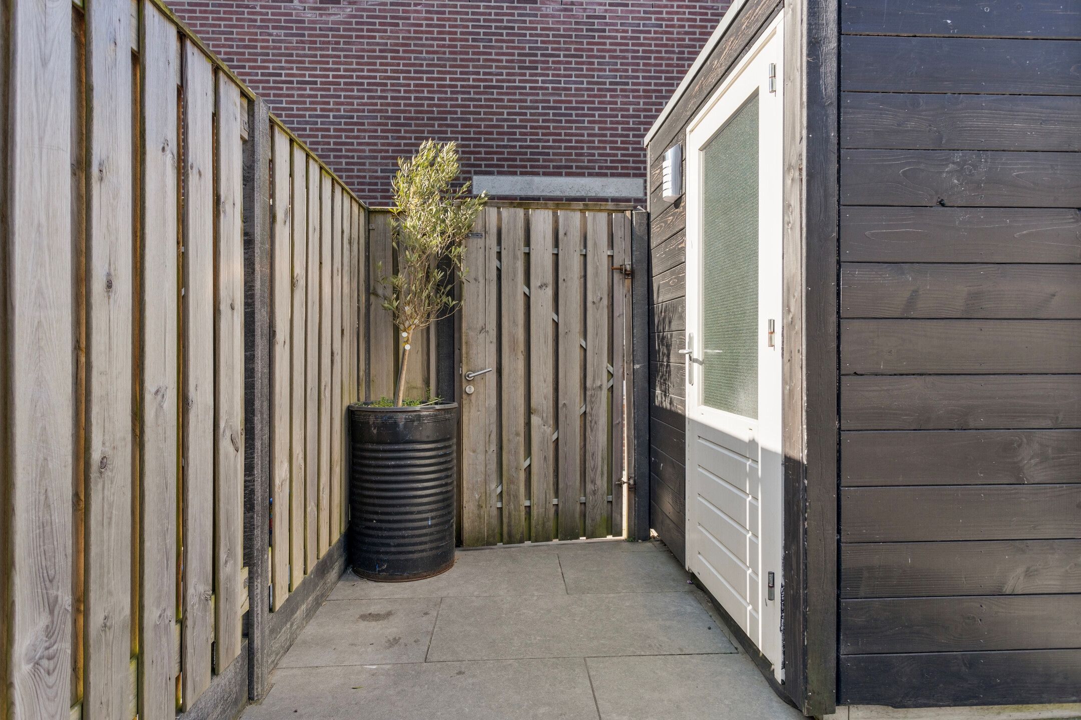 Photo 42 of Quarleshavenstraat 6