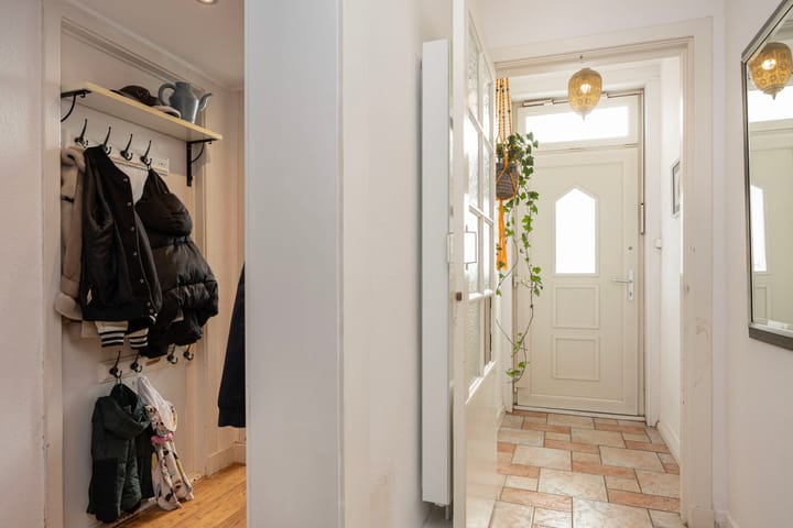 Foto 8 van Van Heutzplein 22