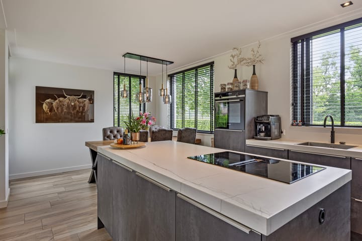 Foto 15 van Heemskerklaan 12