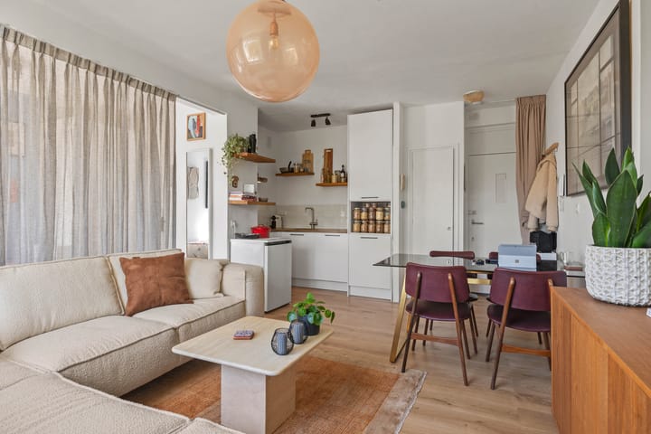 Photo 6 of Van Nijenrodeweg 409