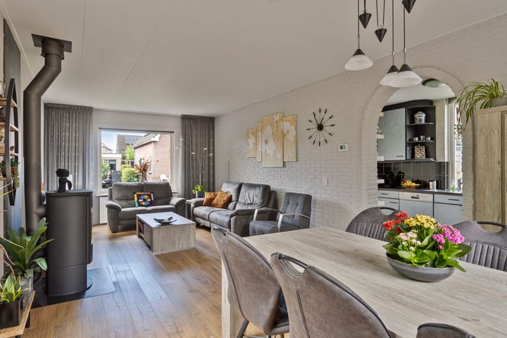 Photo 14 of Casimirstraat 29