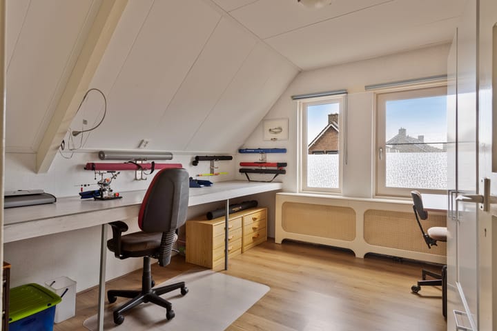 Photo 33 of Casimirstraat 29