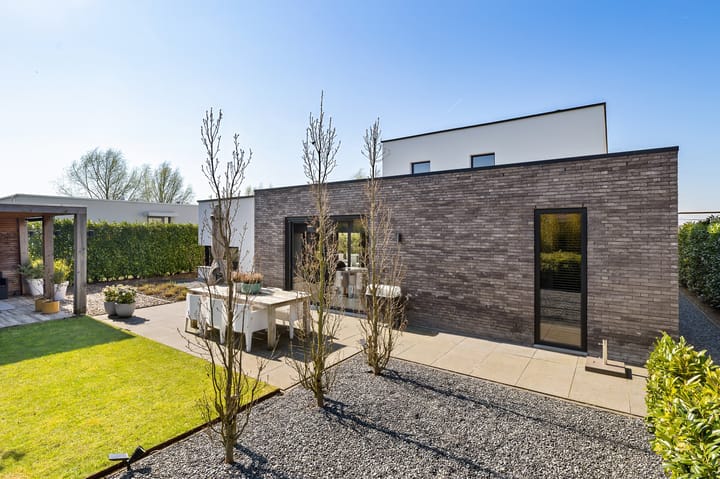 Photo 47 of Begoniastraat 8