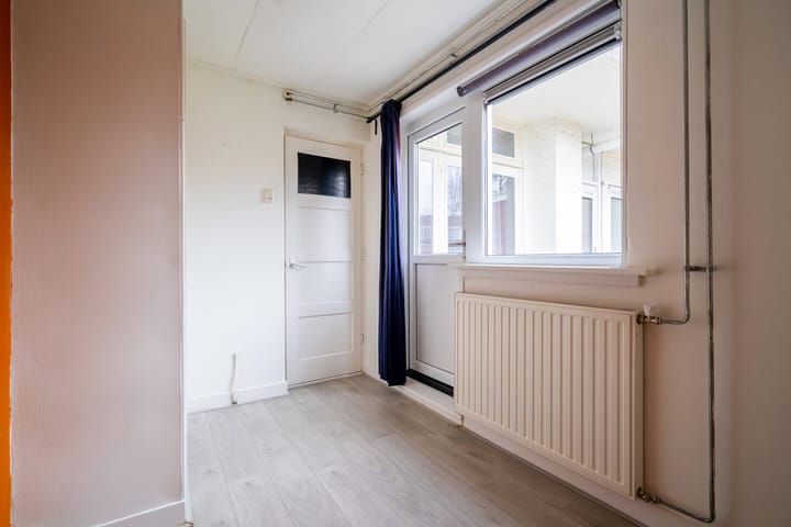 Foto 10 van Madoerastraat 6-A