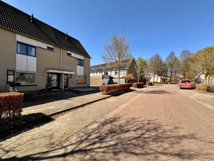 Foto 5 van Hermelijnhof 4