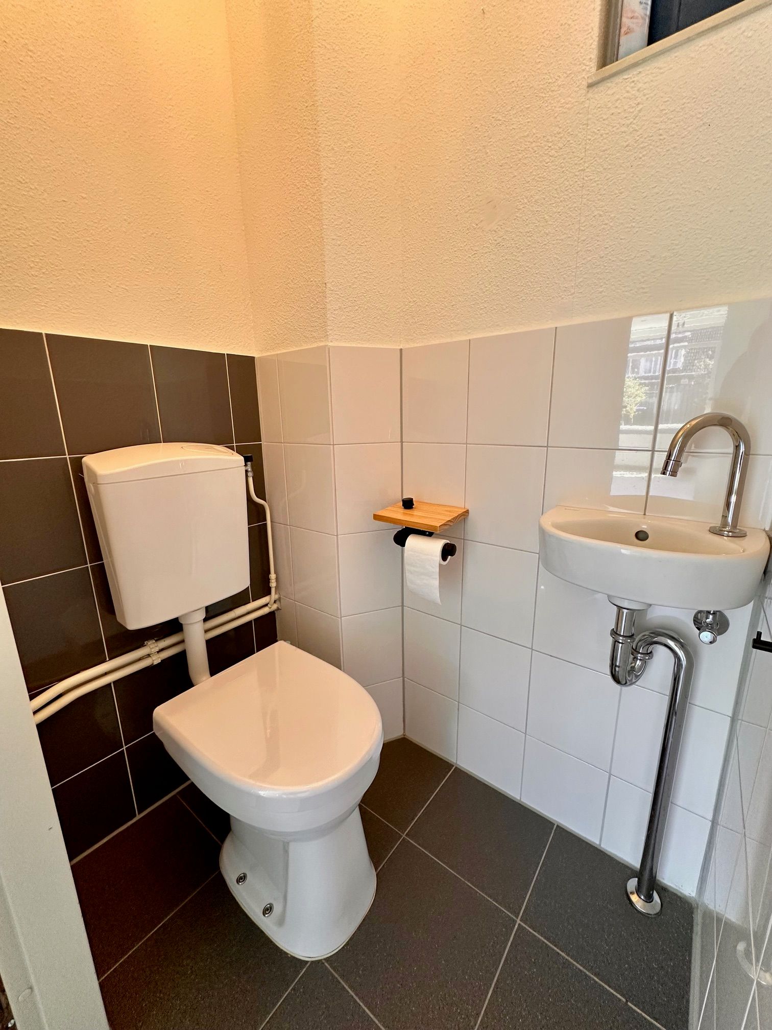 Foto 9 van Hermelijnhof 4