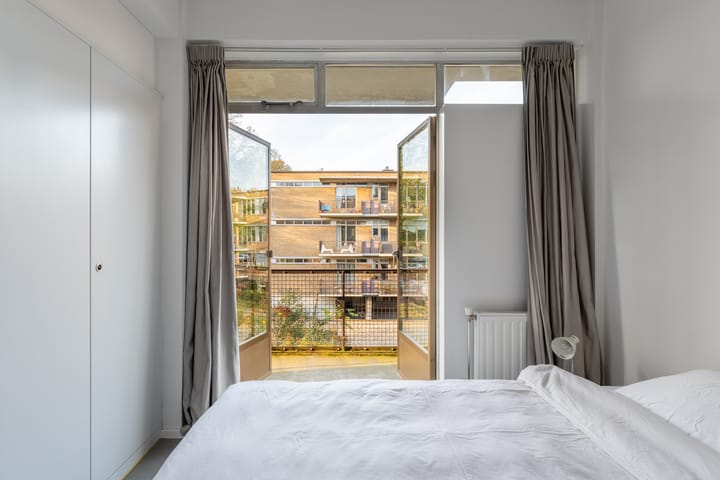 Foto 10 van Van der Horststraat 13-E