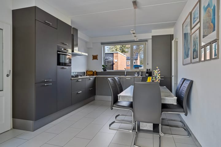 Foto 12 van Cornelis Dopperstraat 128