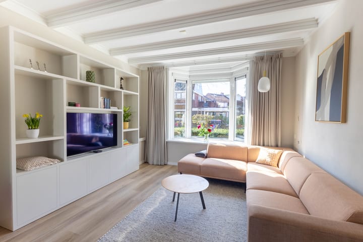 Photo 2 of Ruysdaelstraat 24