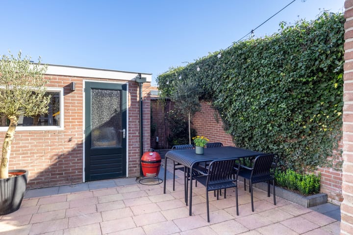 Foto 35 van Ruysdaelstraat 24