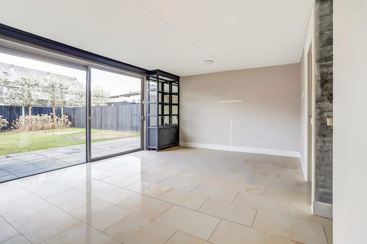 Foto 3 van Fluitenkruid 32