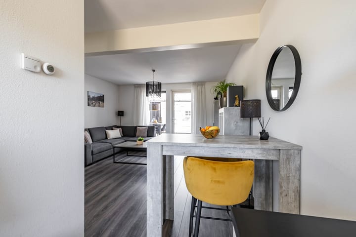 Photo 19 of Van Eyckstraat 135