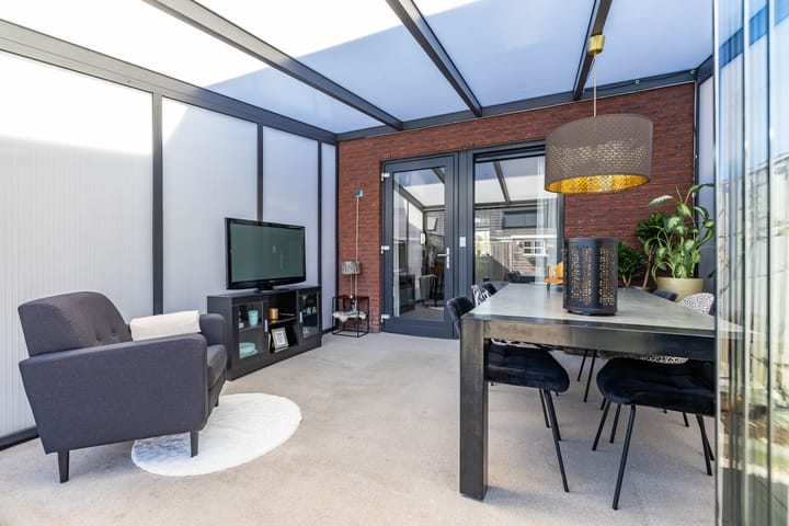 Photo 20 of Van Eyckstraat 135