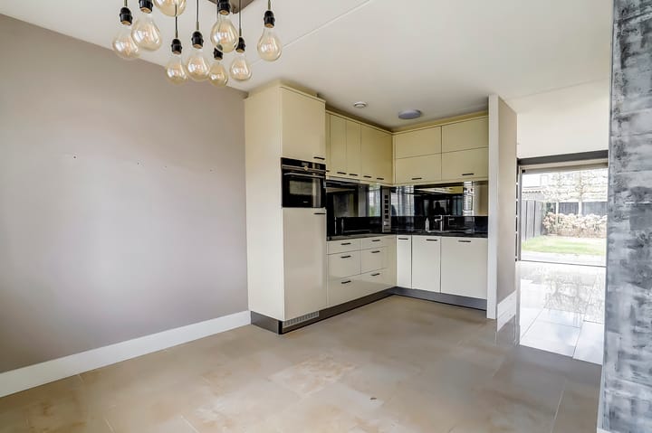 Foto 8 van Fluitenkruid 32