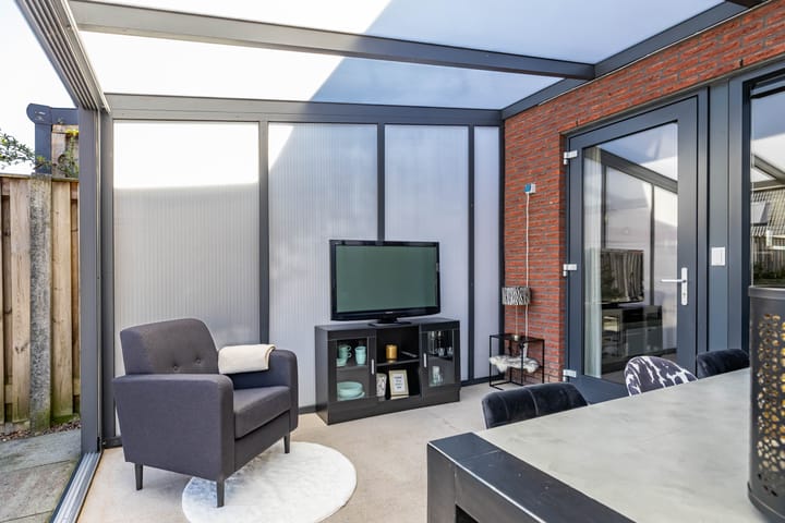 Photo 21 of Van Eyckstraat 135