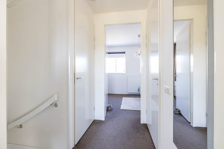 Photo 26 of Van Eyckstraat 135