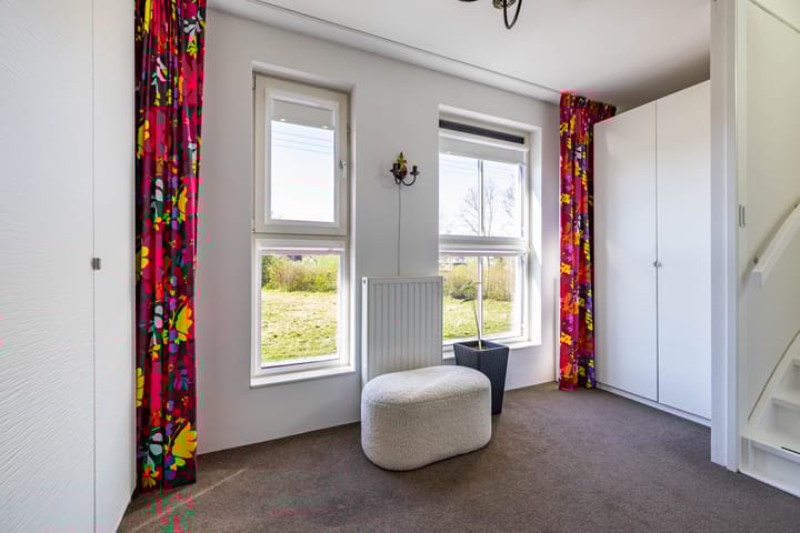 Photo 35 of Van Eyckstraat 135