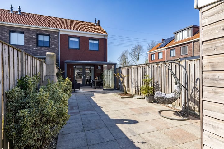 Photo 44 of Van Eyckstraat 135