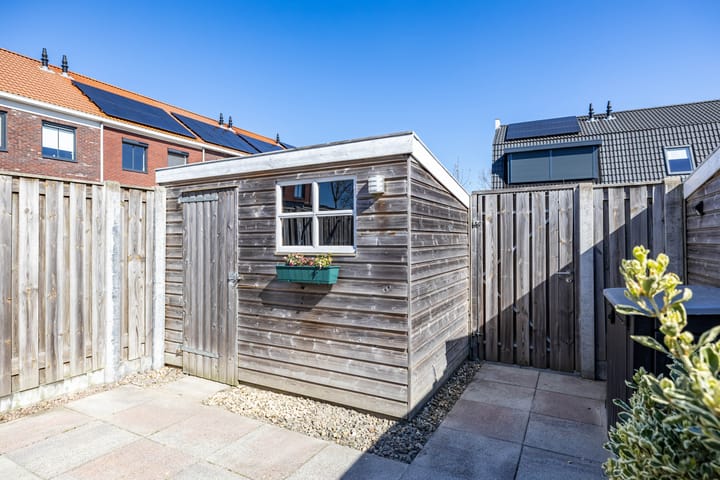 Photo 47 of Van Eyckstraat 135