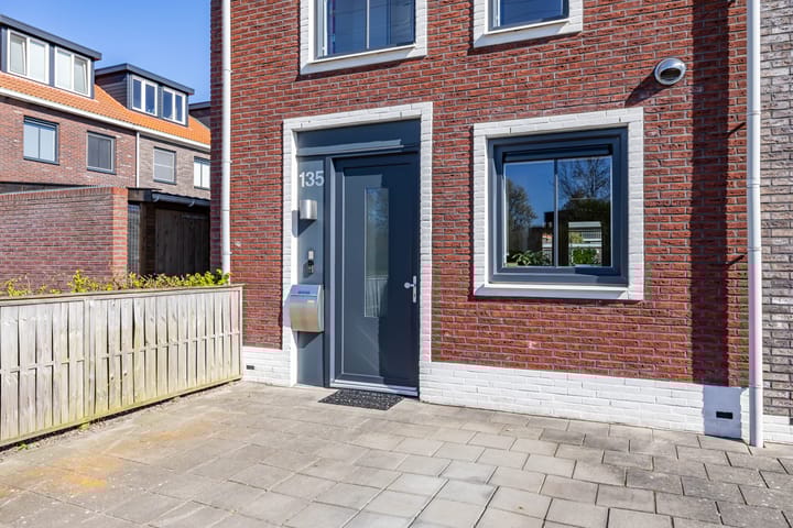 Photo 48 of Van Eyckstraat 135