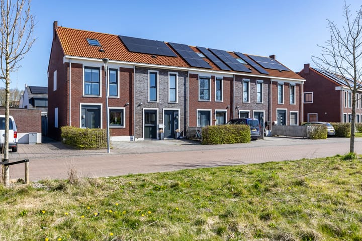 Photo 52 of Van Eyckstraat 135