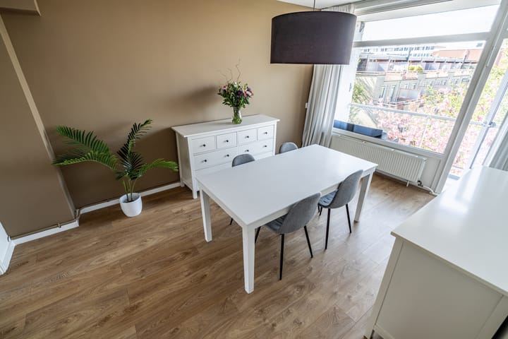 Photo 11 of Spinozalaan 61