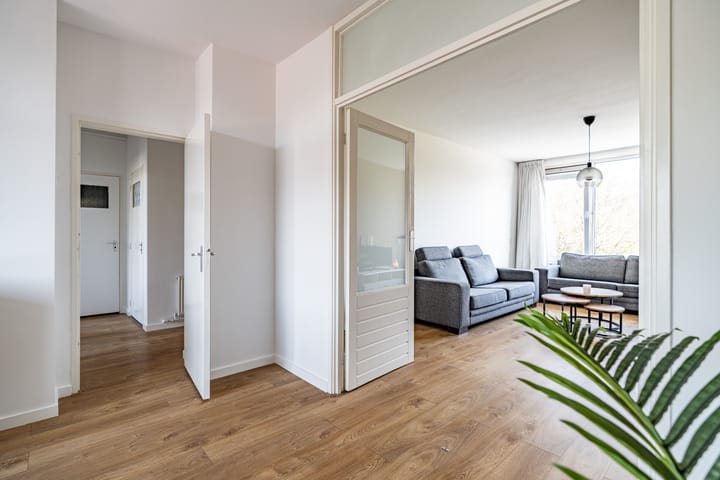 Photo 14 of Spinozalaan 61