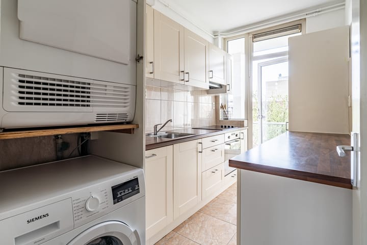 Photo 17 of Spinozalaan 61