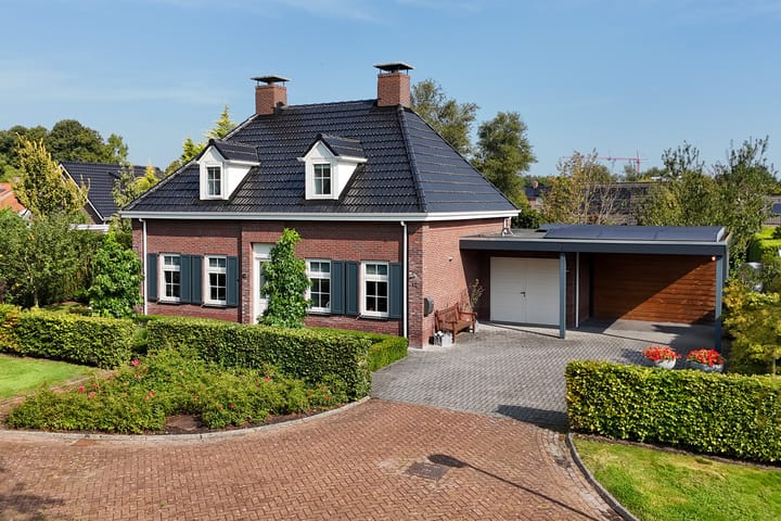 Foto 1 van Vijverlaan 12