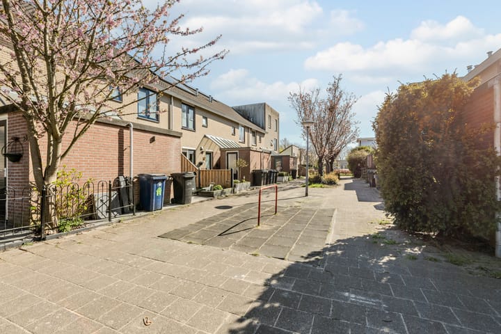 Foto 41 van Rogier van Otterloostraat 33