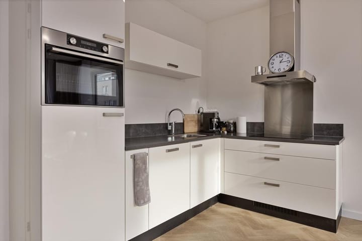 Photo 5 of Van Heuven Goedhartstraat 127